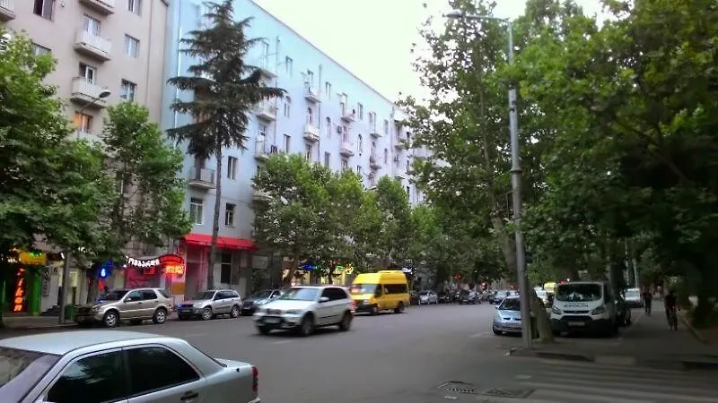 Apartment On Kazbegi Avenue Tbilisi